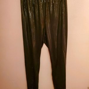 Black snake print leggings